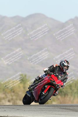 media/Dec-01-2025-Moto Forza (Mon) [[2daa91e15f]]/2-Intermediate Group/Session 2 Turn 9 Entry/